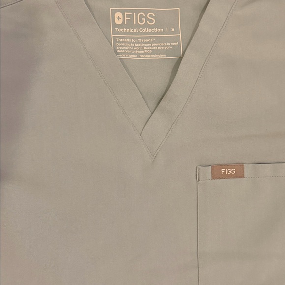 FIGS SCRUBS - Picture 4 of 5